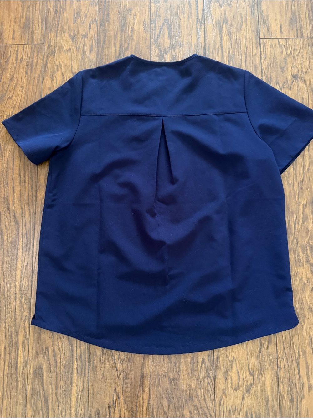 Figs Navy Scrub Top - Picture 3 of 5